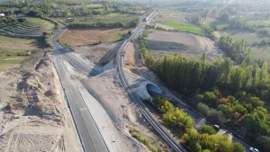 Aerial view of the Malatya Hatunsuyu railway underpass replacement project during construction in Türkiye.