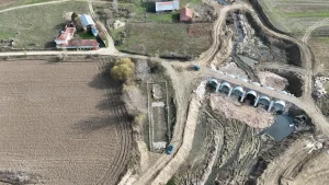 7_resized Corrugated steel bridge installation designed to increase hydraulic capacity at a river crossing in Türkiye.